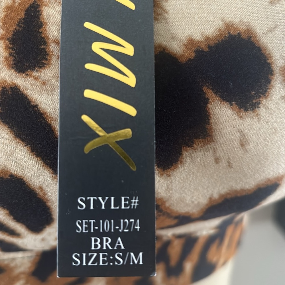 BUTTERY SMOOTH PREDATOR LEOPARD LEGGINGS AND BRA SET size S/M - Picture 7 of 10